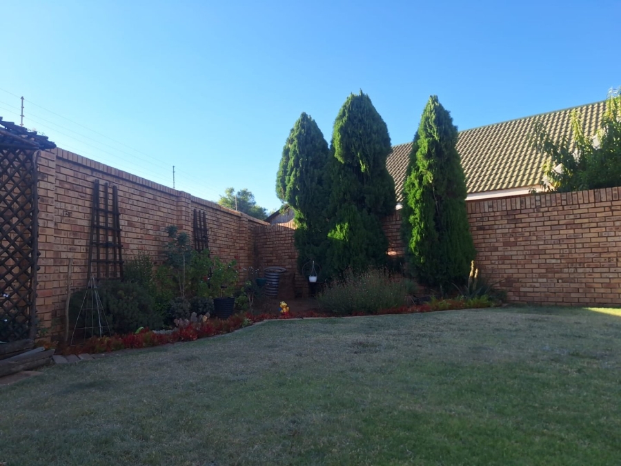 3 Bedroom Property for Sale in Heuwelsig Free State